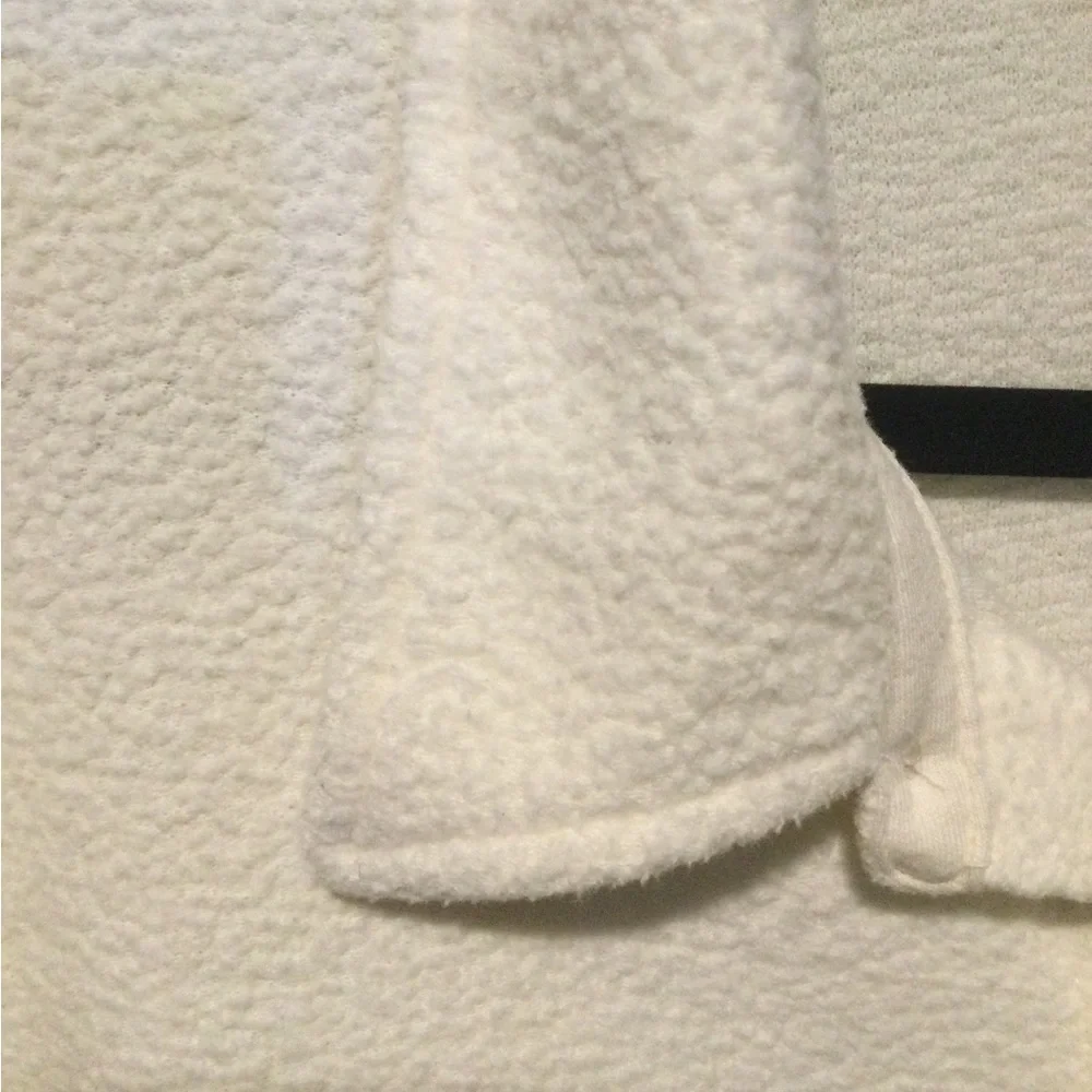 PINK by VICTORIA’S SECRET REVERSE FLEECE SHACKET CREAM/OFF WHITE  LARGE - Picture 2 of 7